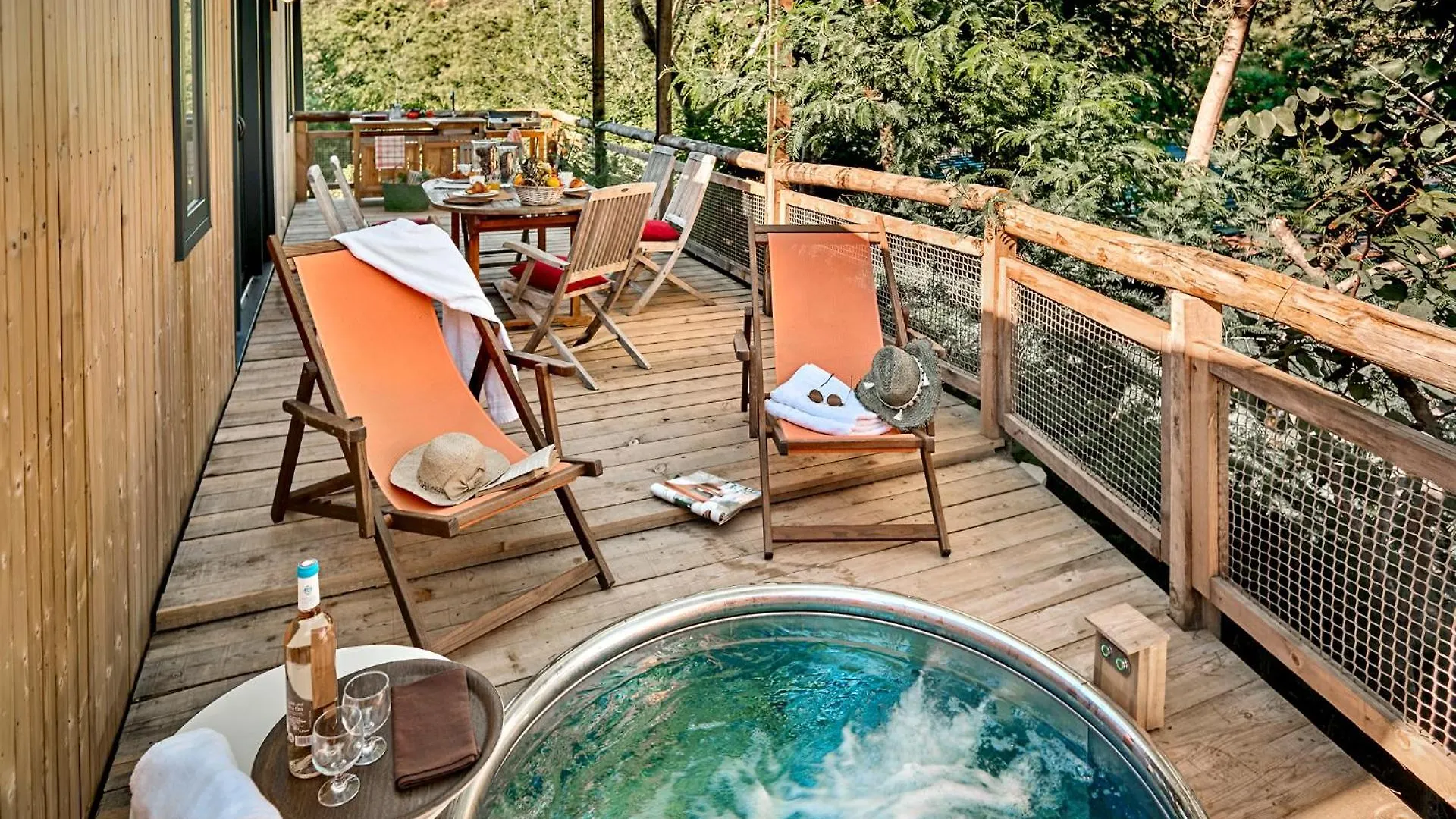 Camping Au Paradis Des Campeurs Premium Roquebrune-sur-Argens Campsite